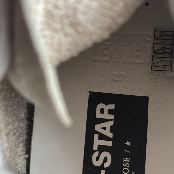 Golden Goose White and Pink Star Sneakers - Picture 5 of 5